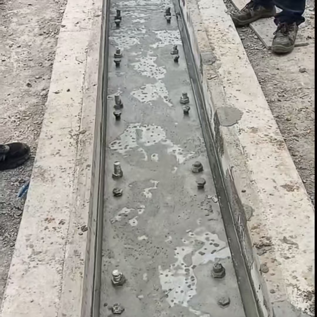 南城港口码头起重机龙门吊重型机械设备稳固用早强快凝轨道胶泥